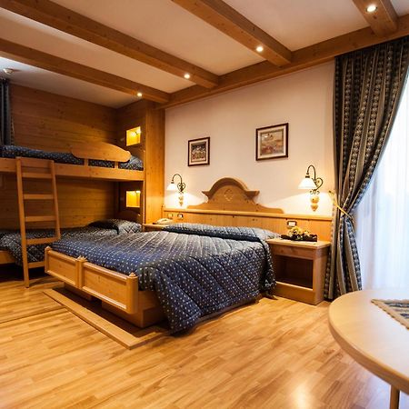 Hotel Posta Forni di Sopra Buitenkant foto